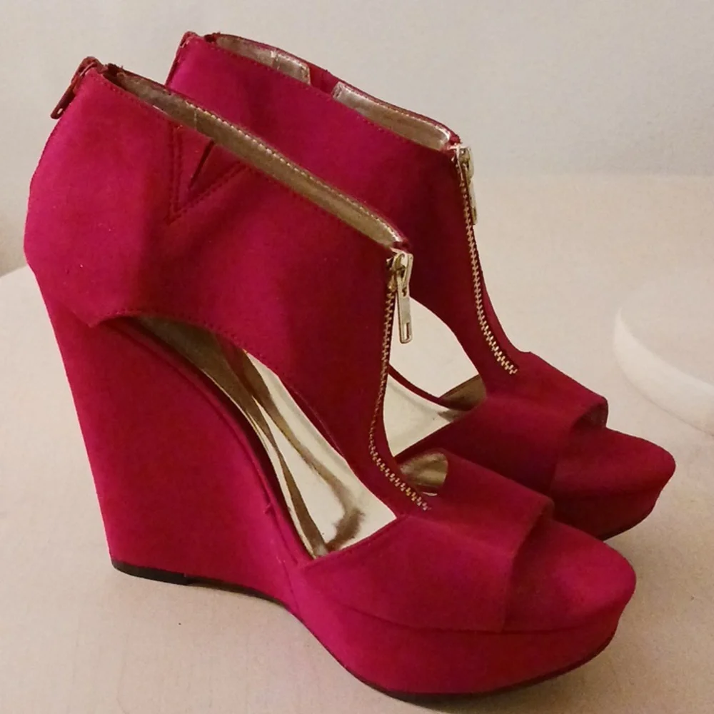 N/A stylish red